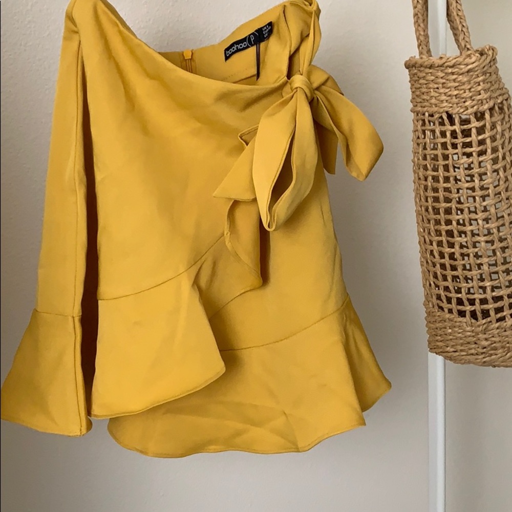 Boohoo Mustard Wrap Skirt